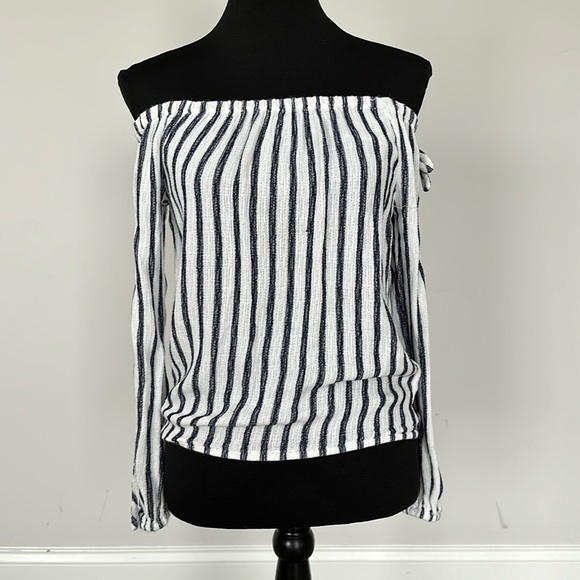 Aeropostale Tops - Aeropostale Striped Off the Shoulder Top Sz SM